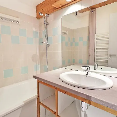 A La Tania - 4 Personnes, 25m², Balcon, Au Pied Des Pistes - Fr-1-182a-26 * Courchevel